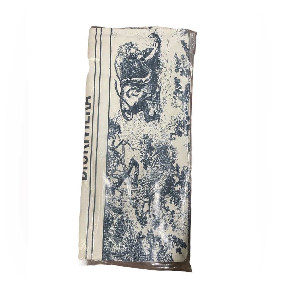 New in Bag Rare Dioriviera VIP Linen Blue & Cream Tote  Tote Bag 16x14.5x5 - Picture 6 of 6